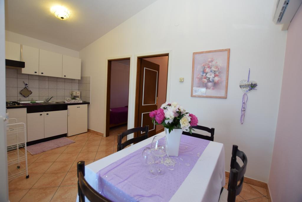 Apartments Petra Banjole Exterior foto
